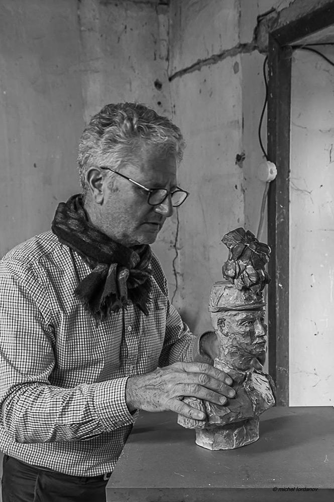 Philippe Gueguen dans son atelier, photo 1