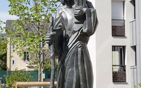 Saint Christophe sculpture monumentale à Nantes, sculpture de Philippe Gueguen